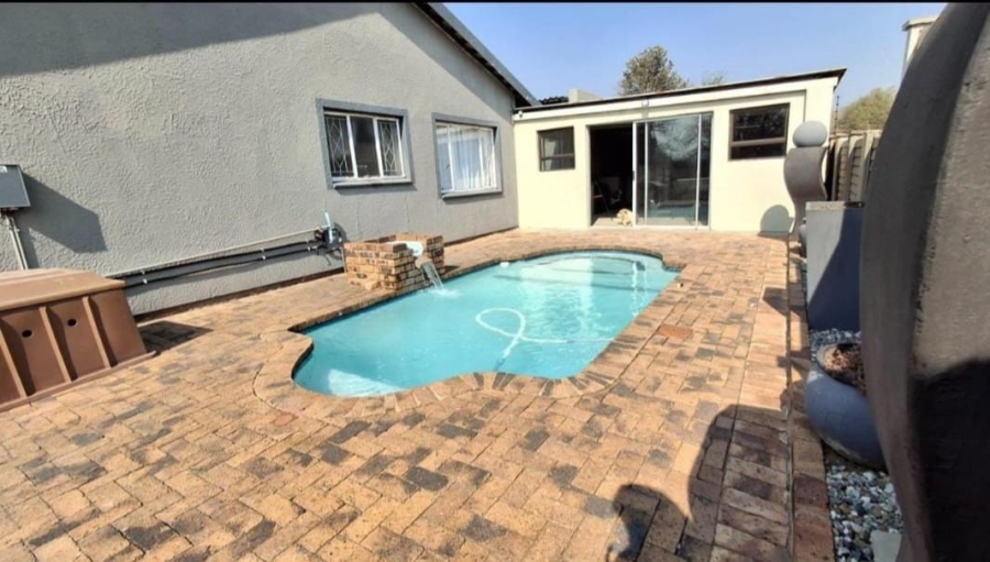3 Bedroom Property for Sale in Sasolburg Ext 11 Free State